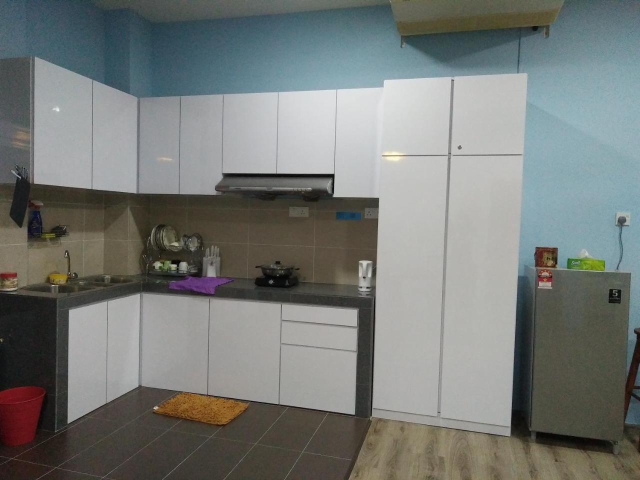 Xenia Homestay Kuching Dış mekan fotoğraf